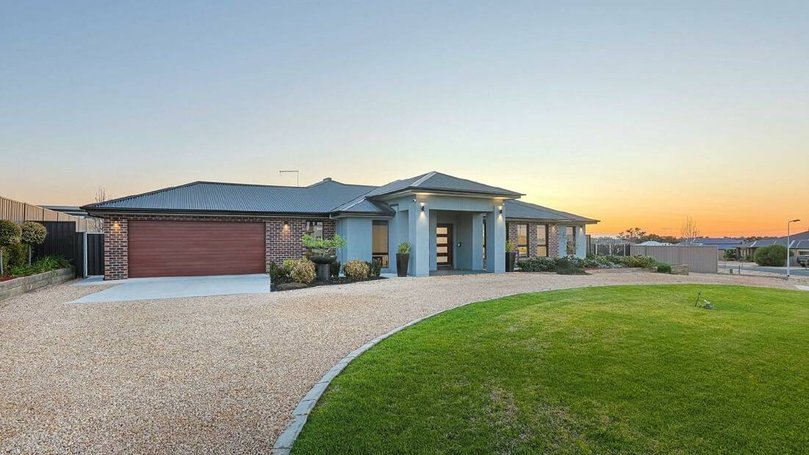 Cotality's Home Value Index for September shows the median regional dwelling value now stands at $700,688.