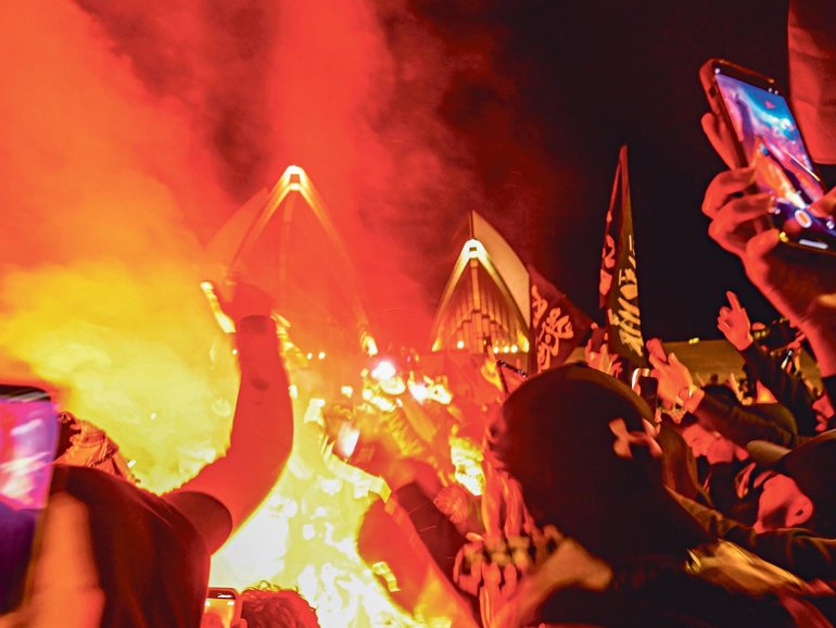 Pro-Palestinian protesters on the Opera House steps on October 9, 2023.