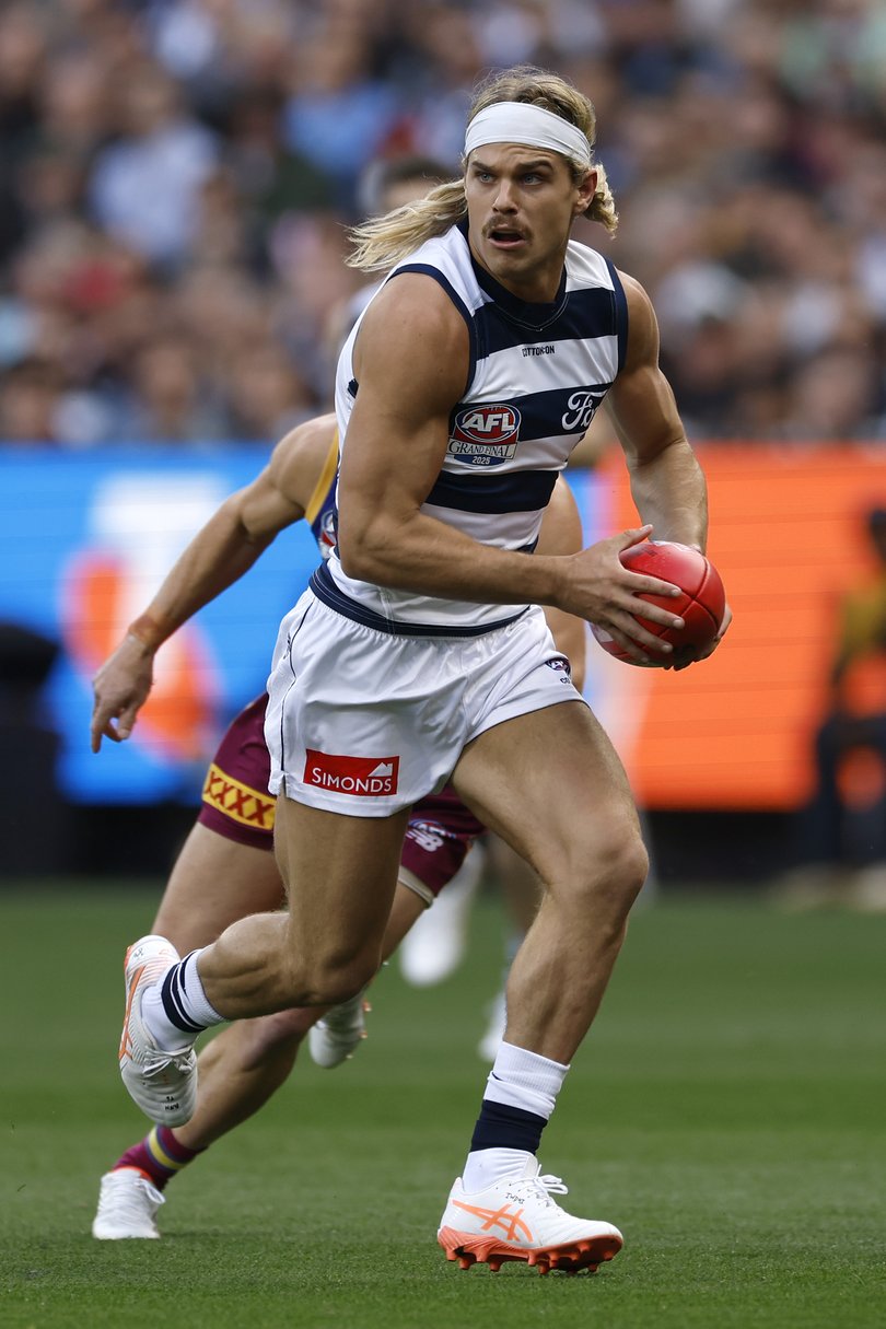 Bailey Smith playing in the AFL grand final.