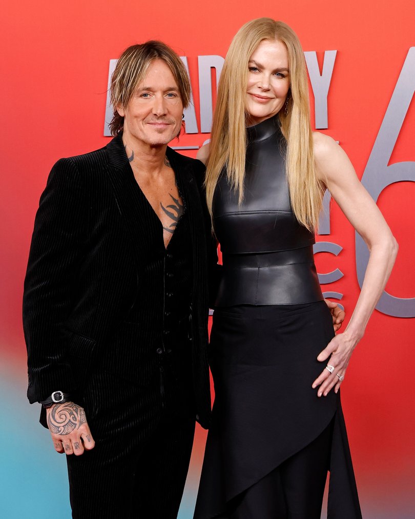 Nicole Kidman has been comforted by sister Antonia, following her split from Keith Urban. 