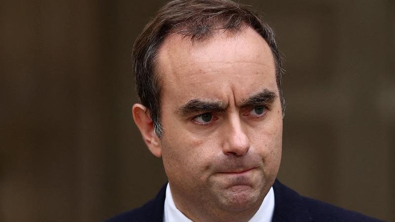 French outgoing Prime Minister Sebastien Lecornu says he will hold "final talks" with parties.