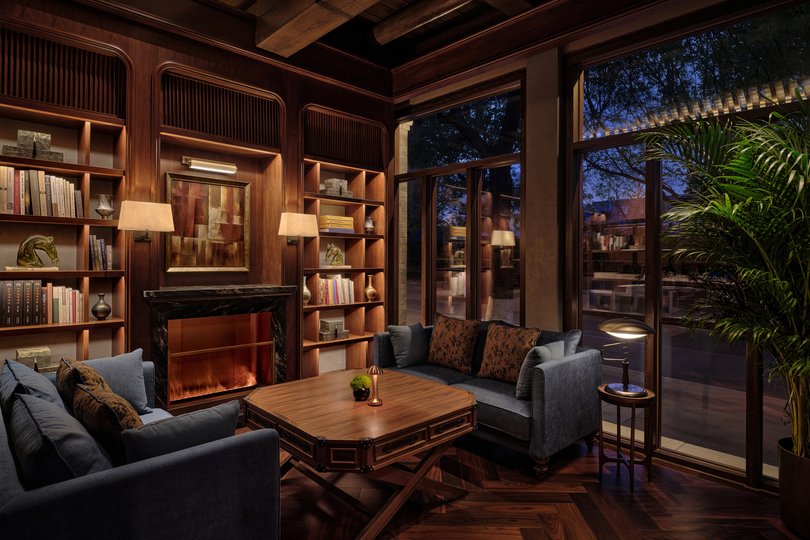 Mandarin Oriental Qianmen TIAO cigar bar.