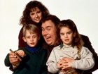 John Candy with Macauley Culkin, Gaby Hoffman and Jean Louisa Kelly in Uncle Buck.