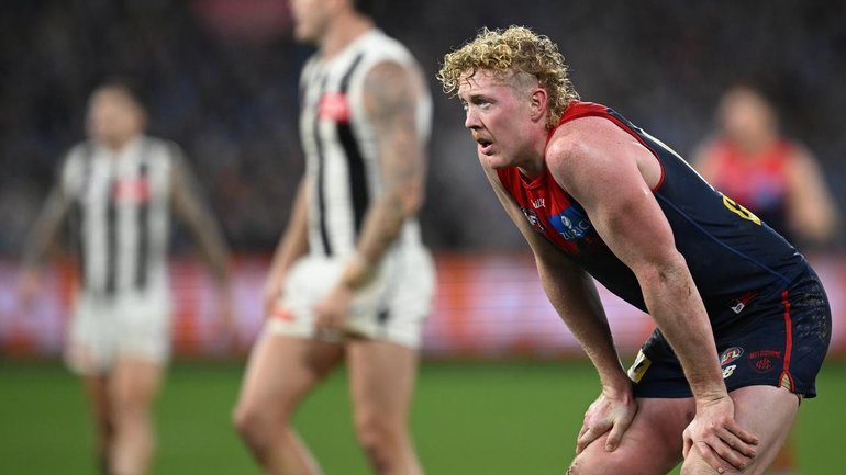 Melbourne midfielder Clayton Oliver seems likely to join GWS after proving elusive for Collingwood. (Joel Carrett/AAP PHOTOS)