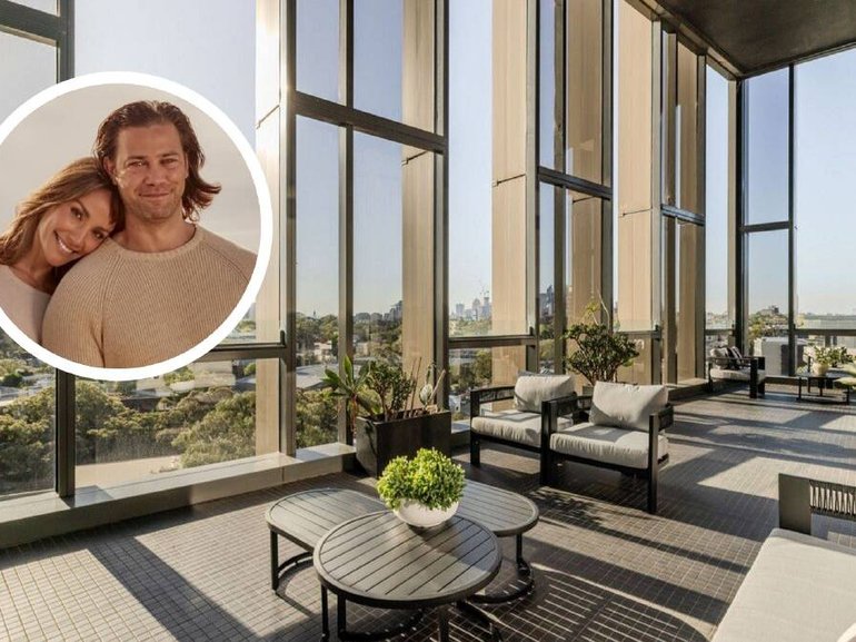 The couple purchased the apartment in 2014 for $1.65 million. Pic: BresicWhitney/Instagram-rachael_finch
