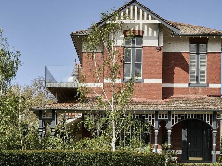 The best properties to see this Saturday the 11th of October.