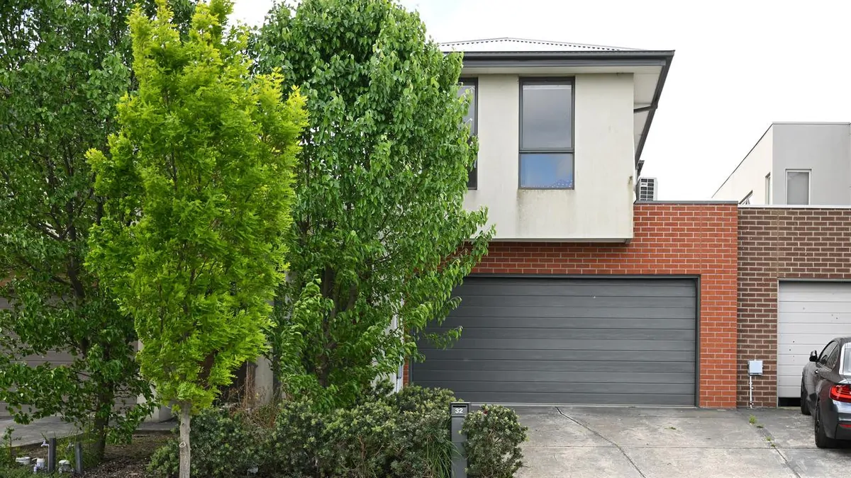 Epping, Melbourne: Man arrested after woman found dead in home ...