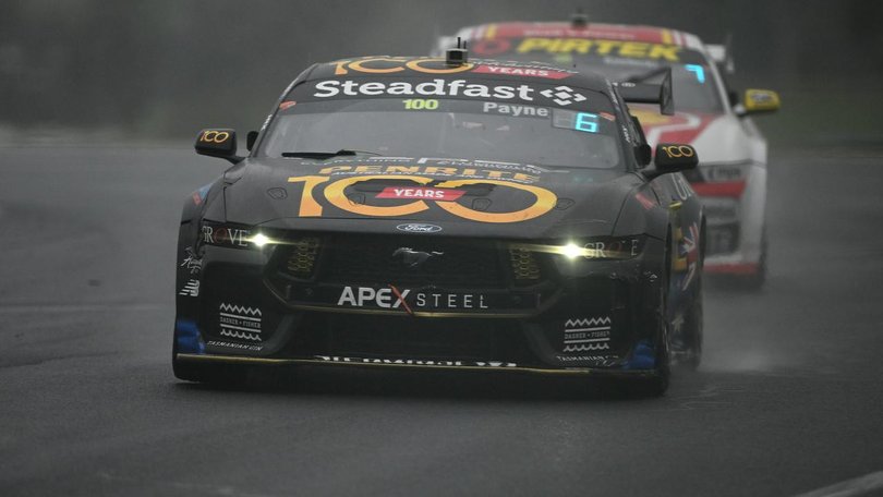 Matt Payne battled terrible weather to claim a stunning victory at Mount Panorama. (Dan Himbrechts/AAP PHOTOS)