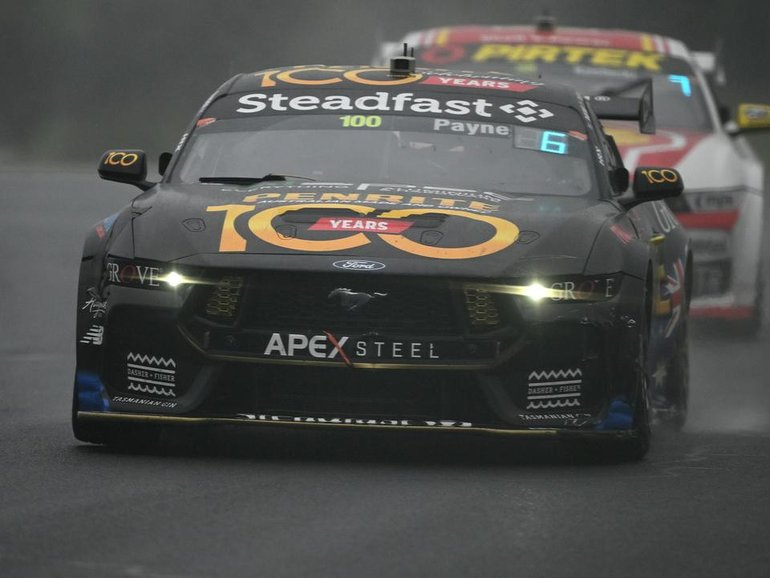 Matt Payne battled terrible weather to claim a stunning victory at Mount Panorama.  (Dan Himbrechts/AAP PHOTOS)