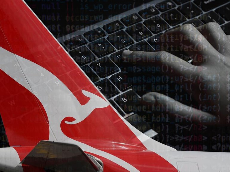A cybersecurity expert has warned of a 'second wave' of scams after a Qantas data leak. (AAP PHOTOS)