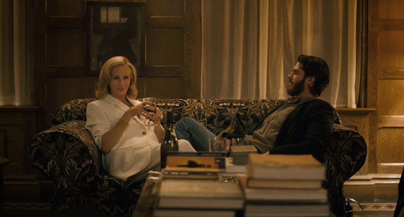 Julia Roberts and Andrew Garfield.