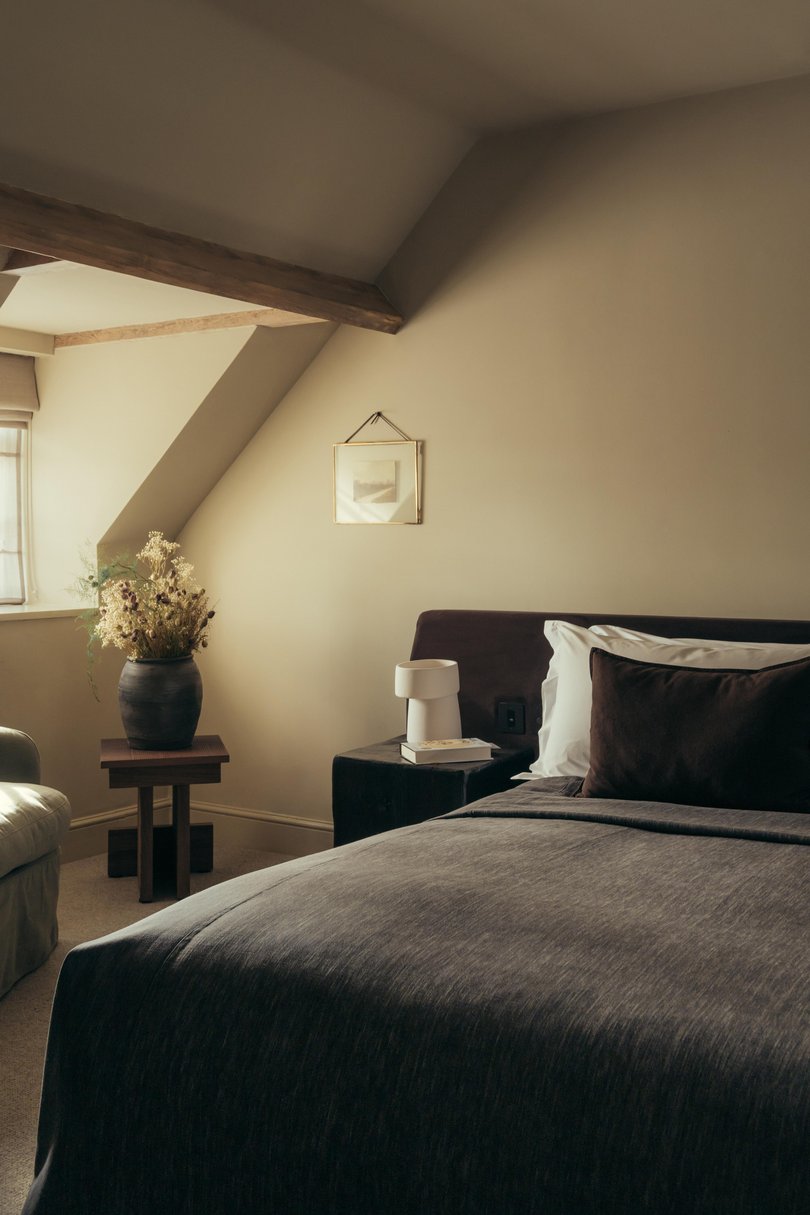 No two of the 26 guestrooms are the same.