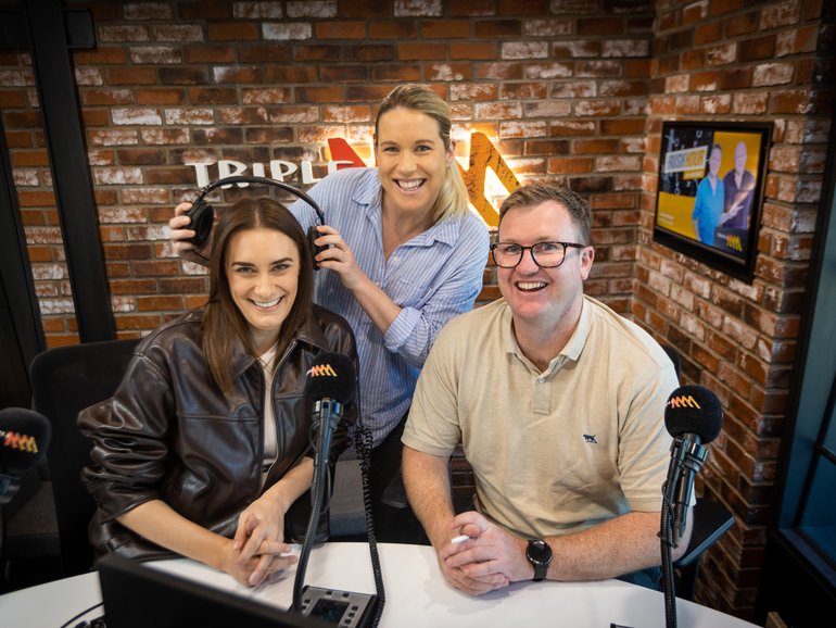 SCA boasts 99 stations broadcasting on the FM and AM bands, and digital radio, including MMM, the Hit Network and the LiSTNR on-demand service.

