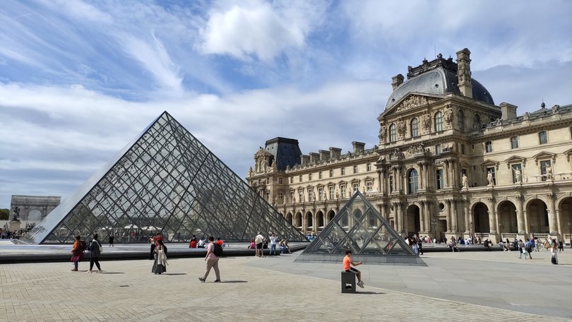 The Louvre Museum was robbed by thieves, and here is what they took.