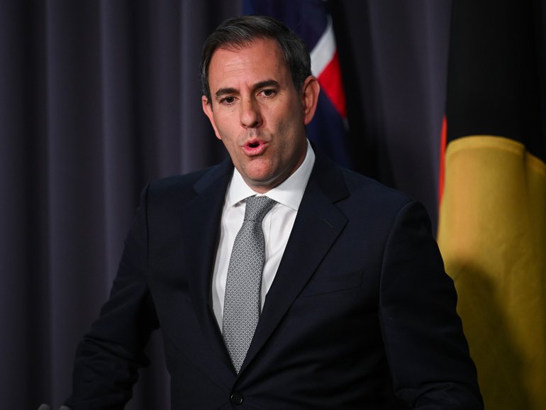 Treasurer Jim Chalmers is under fire from leading economists..