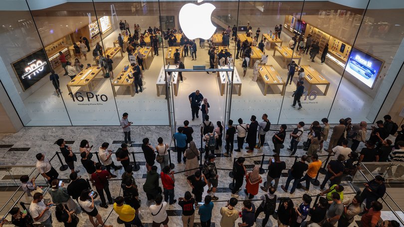 Research suggesting Apple’s iPhone 17 is selling well pushed the hardware giant to a record high as investor optimism spread to the ASX.