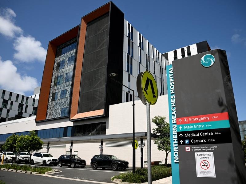 The 500-bed Northern Beaches Hospital is returning to public ownership. (Dan Himbrechts/AAP PHOTOS)