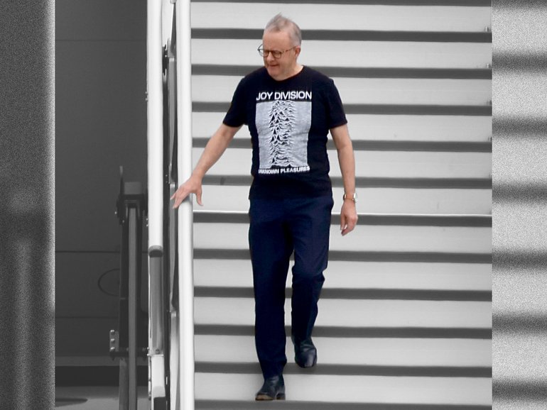 Anthony Albanese wore what he wanted. No one will stop them. 