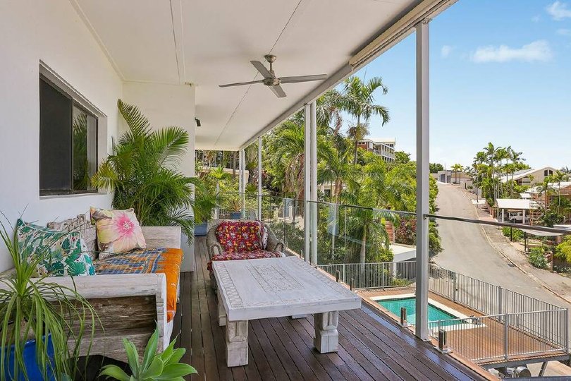 6 Yarrawonga Drive, Castle Hill.
