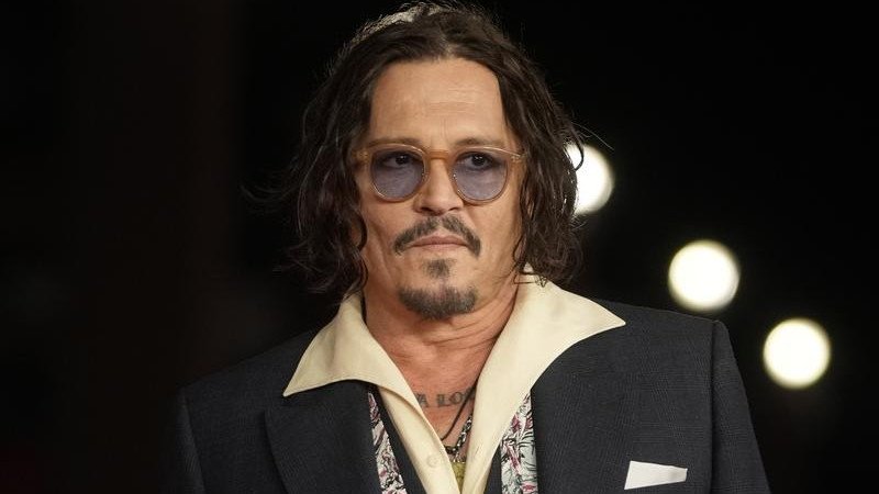 Johnny Depp has been cast in a studio movie.