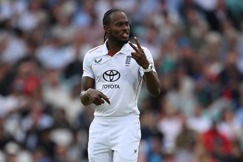 LONDON, ENGLAND - JULY 31: Jofra Archer of England gestures during Day One of the 5th Rothesay Test Match between England and India at The Kia Oval on July 31, 2025 in London, England.  (Photo by Shaun Botterill/Getty Images)