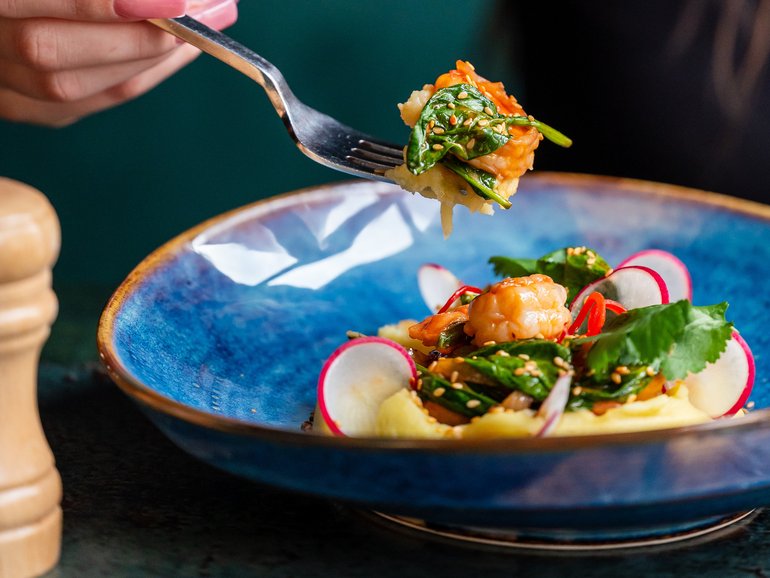 The order you eat the food on your plate is just as important as what’s on it.