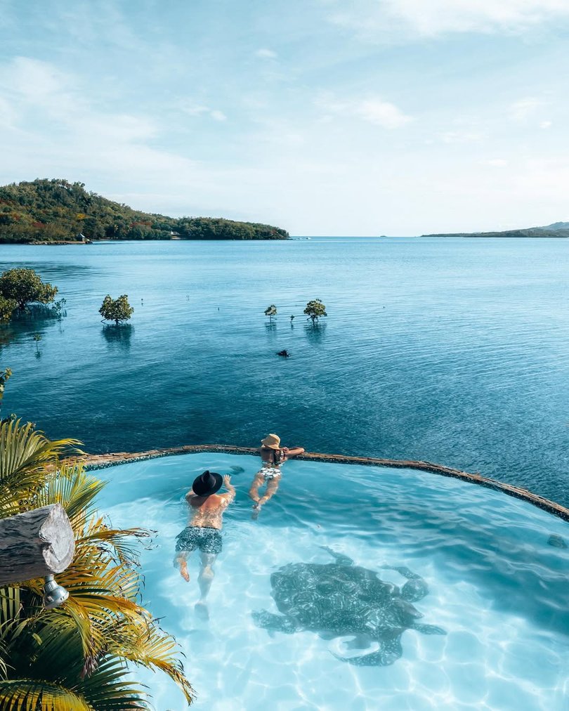 Nestled on a rocky ledge stretching into the lagoon, Cliff Point is a secluded dining location with a private saltwater pool perfect for a refreshing post-lunch or dinner swim.