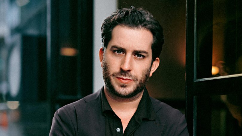 The overriding thing to consider when being a tourist is not looking like a tourist, say fashion experts.