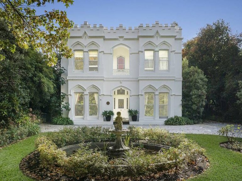 13 Harcourt Street was once known as 'Tudor' or 'Hilton House'.