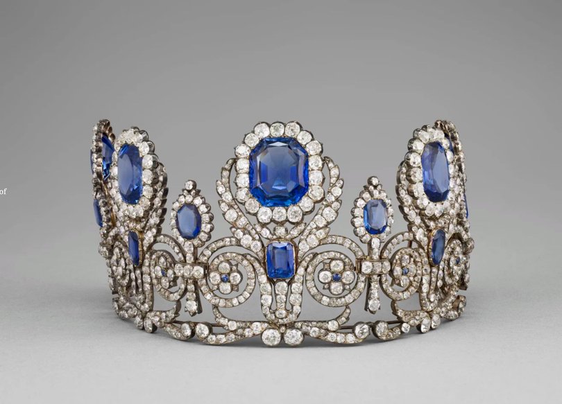 Louvre heist stolen jewellery - Tiara of Queen Marie-Amélie