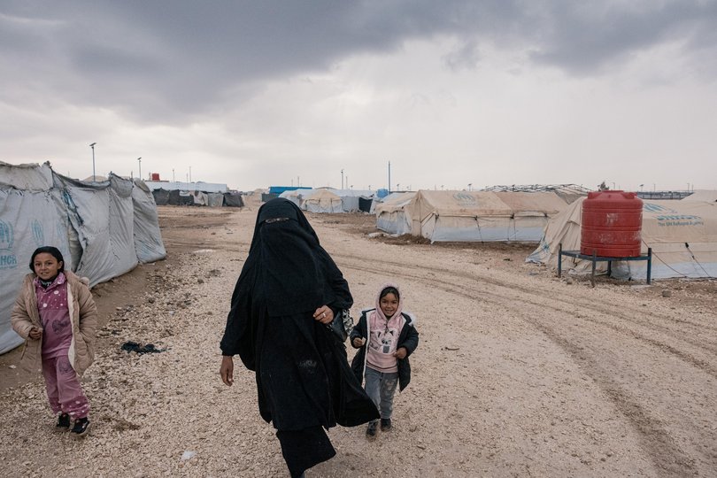The Al-Hawl camp in northeastern Syria holds more than 40,000 people, including individuals and families of those suspected of having Islamic State (IS) affiliations.