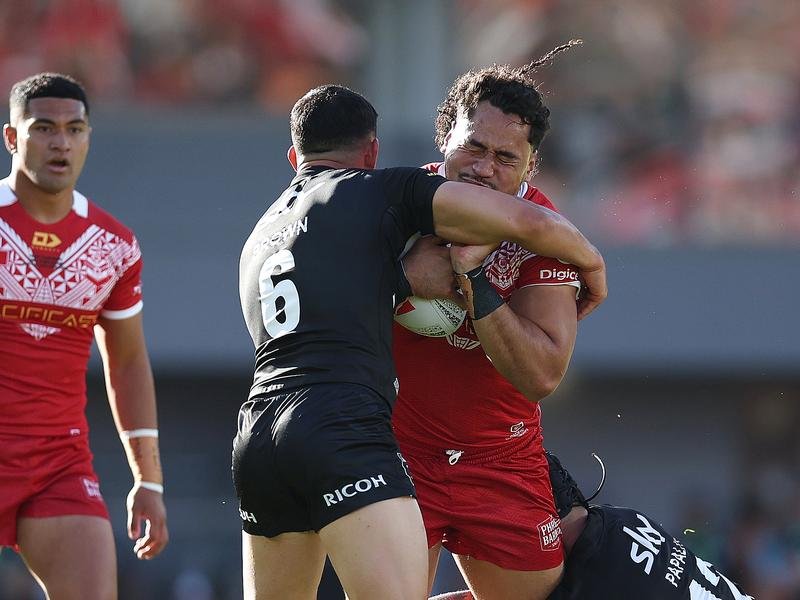 Eliesa Katoa (r) is still in a New Zealand hospital recovering from a series of knocks (PR IMAGE PHOTO)