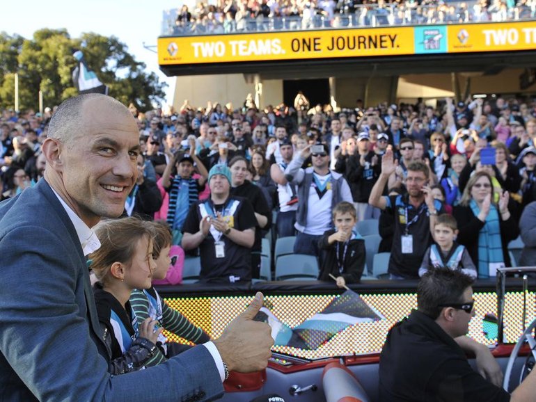 Port Adelaide great Warren Tredrea (pic) hasn't been kicked out of the club, says coach Josh Carr. (David Mariuz/AAP PHOTOS)