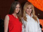 Nicole Kidman made her first post-divorce appearance in Paris, flanked by her teenage daughters. (AP PHOTO)