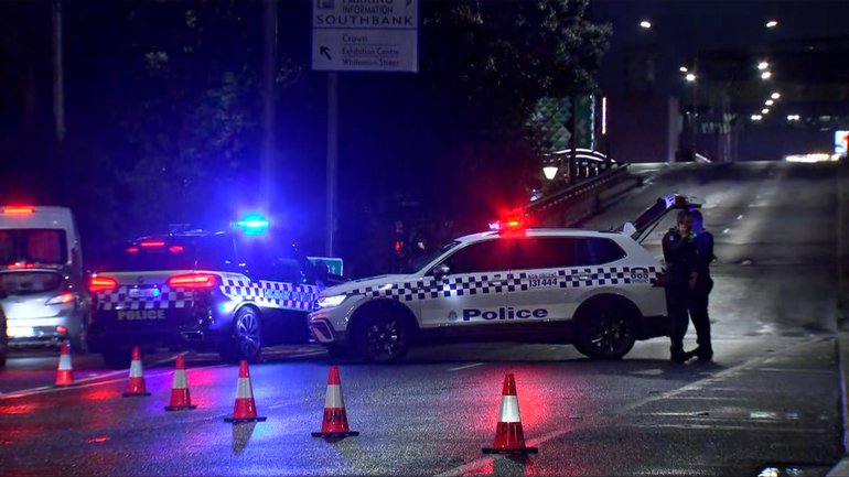 The Kings Way was shut in both directions.