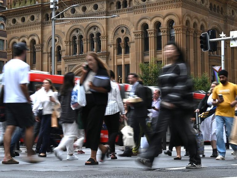 People are increasingly nervous about the labour market outlook, an analyst says. (Dean Lewins/AAP PHOTOS)