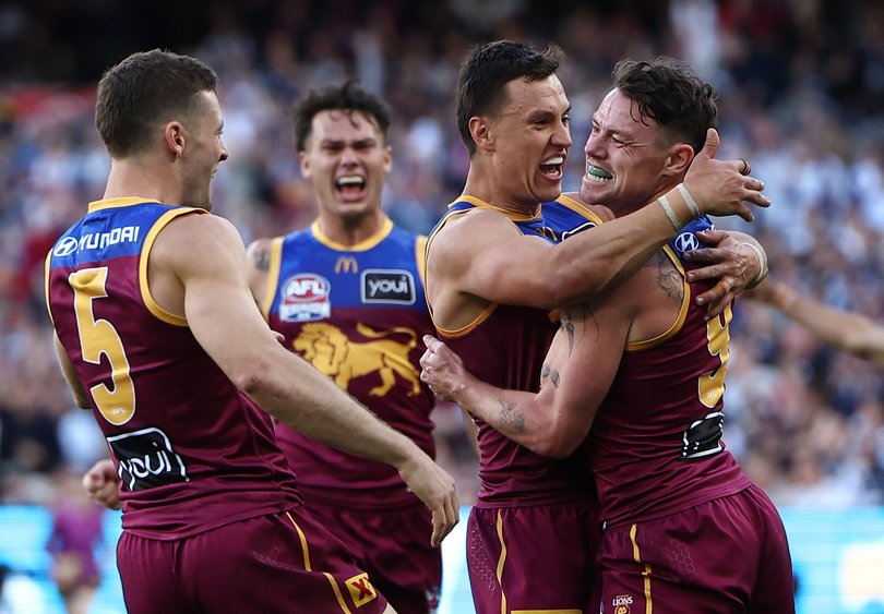 MELBOURNE, AUSTRALIA - SEPTEMBER 27: Lachie Neale of the Lions kicks a goal during the AFL Grand Final match between the Geelong Cats and the Brisbane Lions at the Melbourne Cricket Ground on September 27, 2025 in Melbourne, Australia. (Photo by James Wiltshire/AFL Photos via Getty Images)