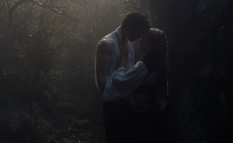 Elordi and Robbie star in heated Wuthering Heights trailer.