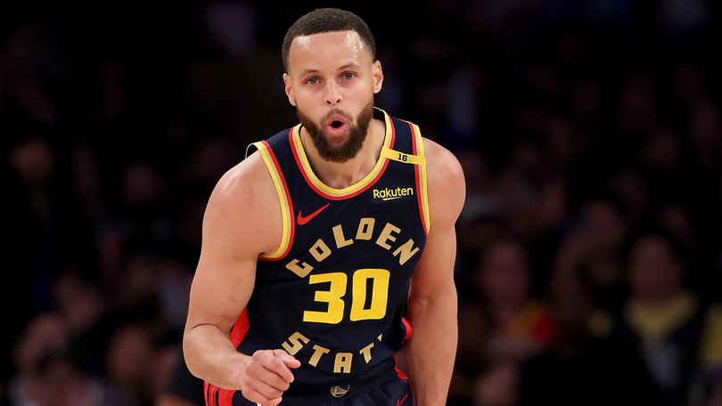 Stephen Curry of the Golden State Warriors celebrates a shot in the fourth quarter against the New York Knicks at Madison Square Garden on March 04, 2025.