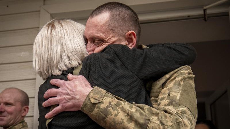 It's hoped that 1200 Ukrainian soldiers will be returned from Russian captivity.