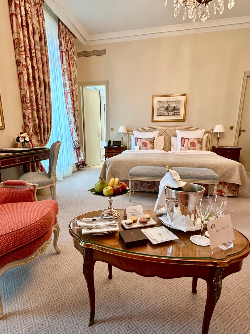 The Junior Suite goes for €2990 per night.