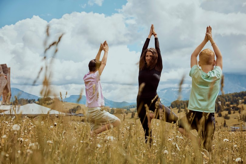 Outdoor yoga session at COMO.