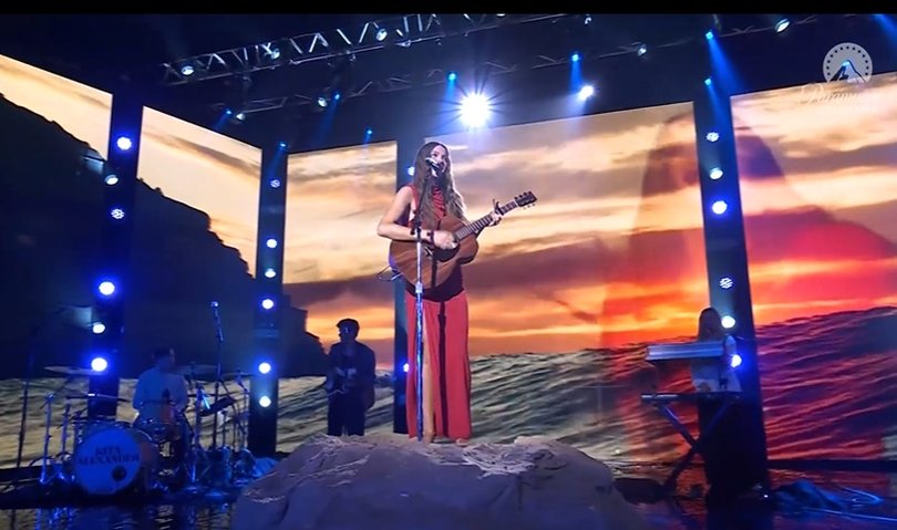 Kita Alexander performs 'Press Pause'