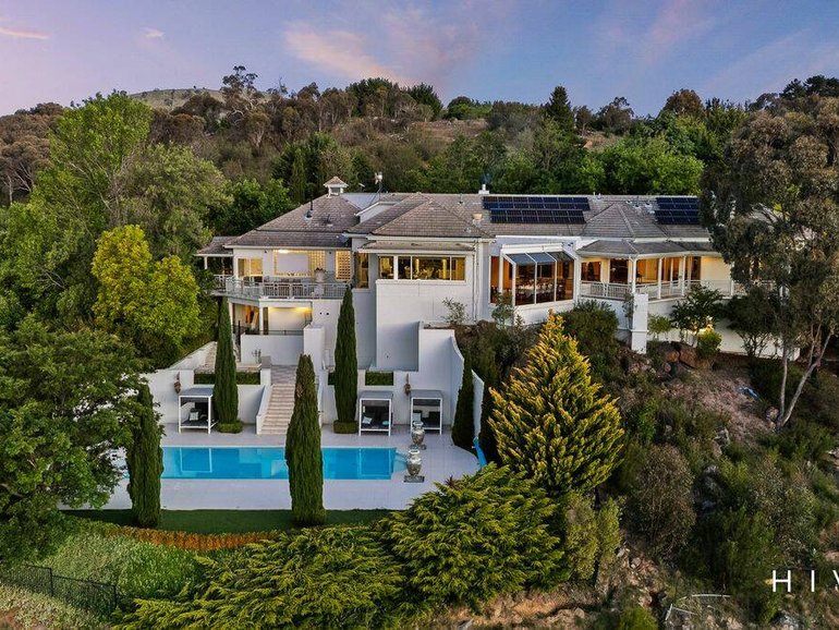 The ultimate getaway for the buyer who lives life at jet-speed.