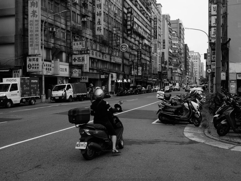 Photographer Alex Kydd traded natural wonders for cityscape delights.