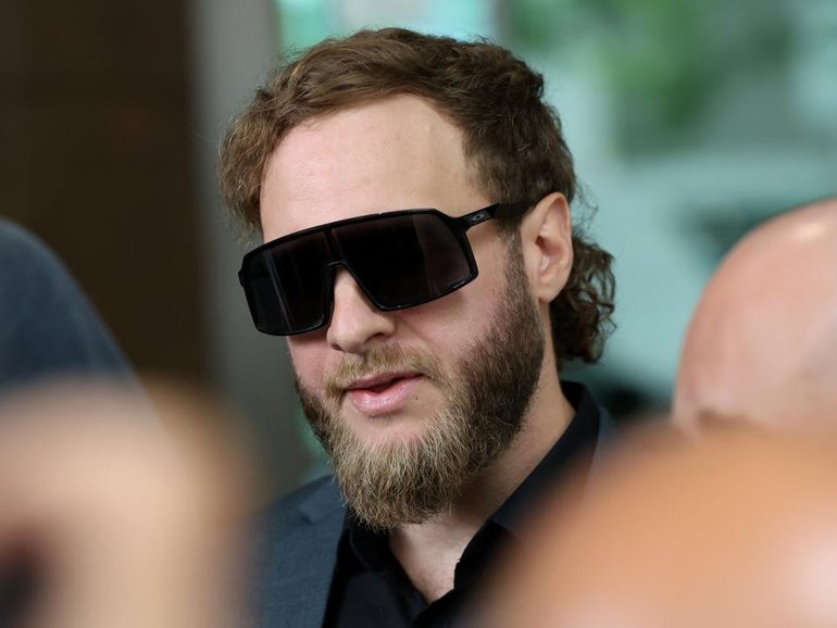 Joel Davis is accused of encouraging abuse and hate towards independent federal MP Allegra Spender.