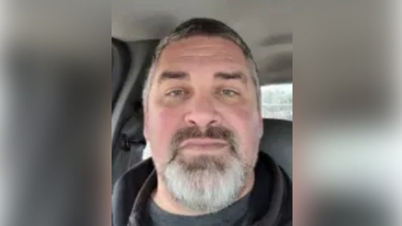 Robert Eric Semenchucl used police databases to form relationships with vulnerable women.