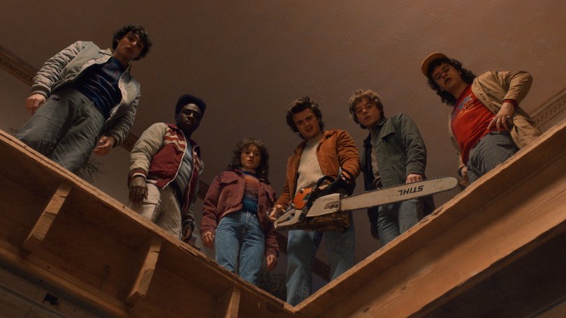 Finn Wolfhard as Mike Wheeler, Caleb McLaughlin as Lucas Sinclair, Natalia Dyer as Nancy Wheeler, Joe Keery as Steve Harrington, Charlie Heaton as Jonathan Byers, and Gaten Matarazzo as Dustin Henderson (L-R).