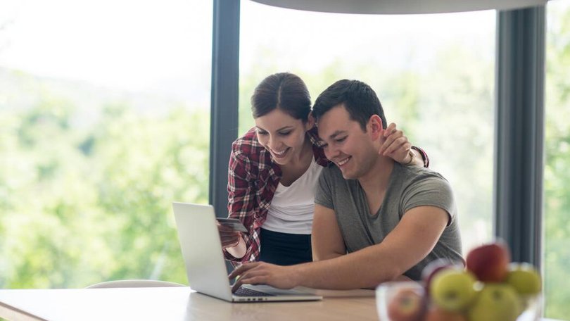 APRA has announced they will be limiting high-debt-to-income lending. Pic: Shutterstock