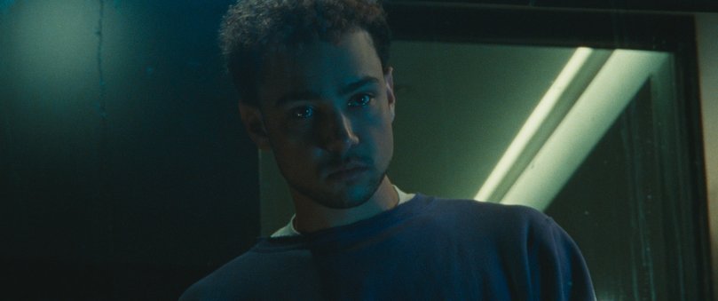 Archie Madekwe in Lurker.